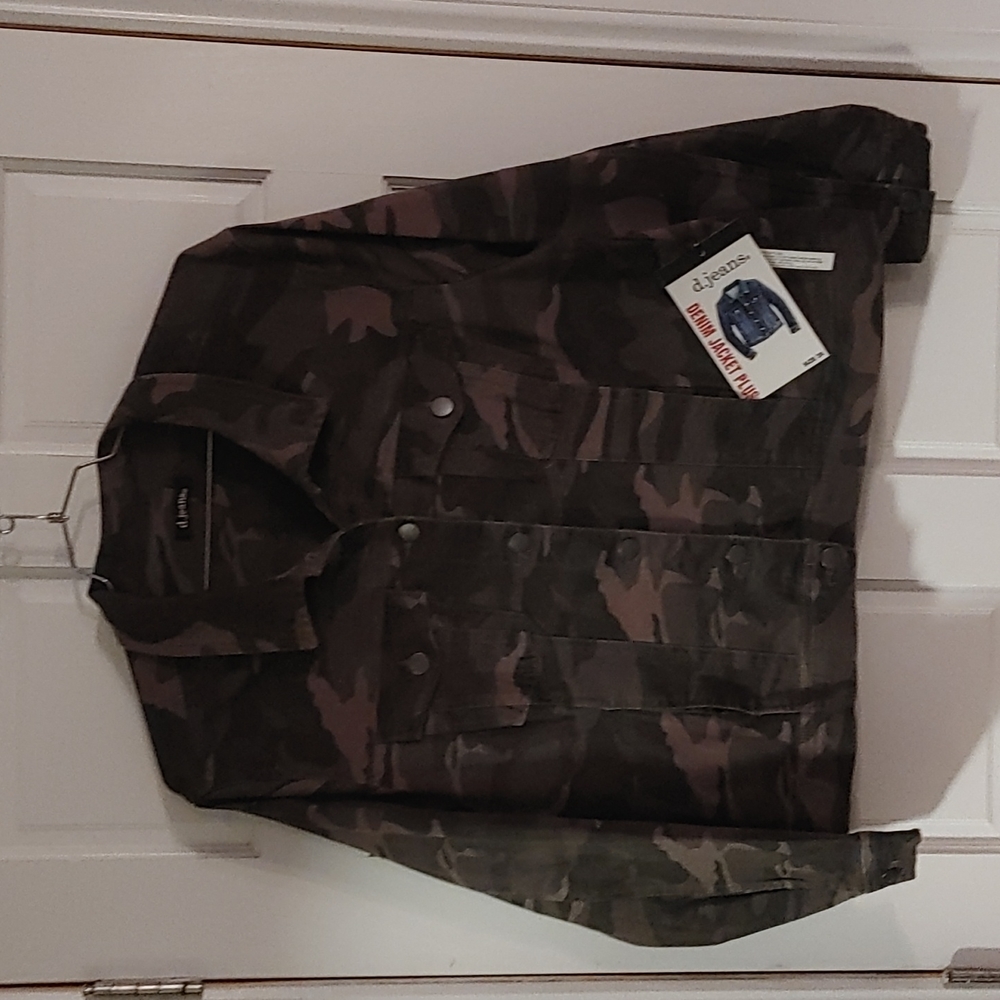 Women's 3X Stylish Camouflage Casual Jacket